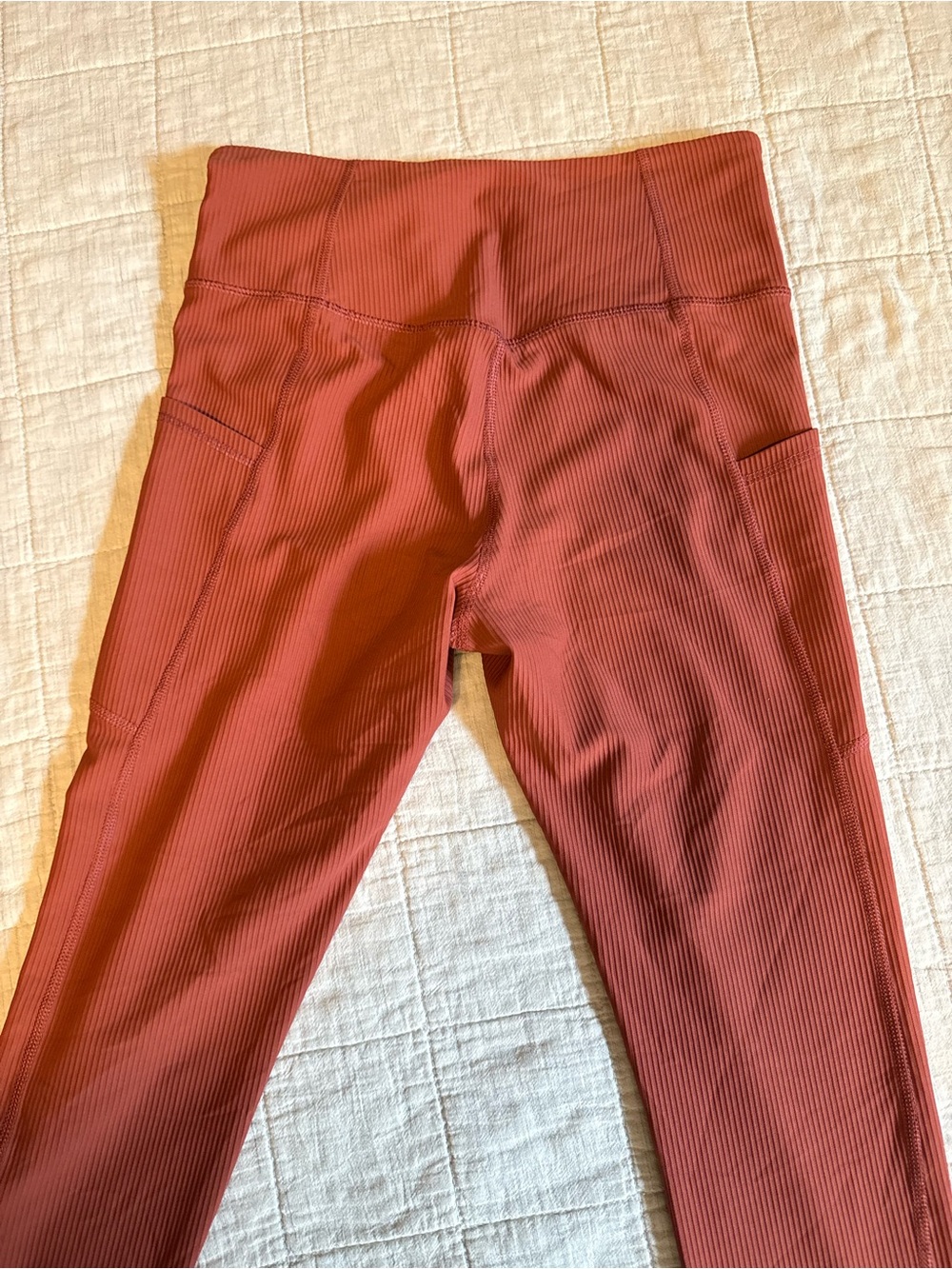 Old Navy Active PowerSoft Rust Ribbed Leggings M High Rise Pockets - Picture 8 of 9